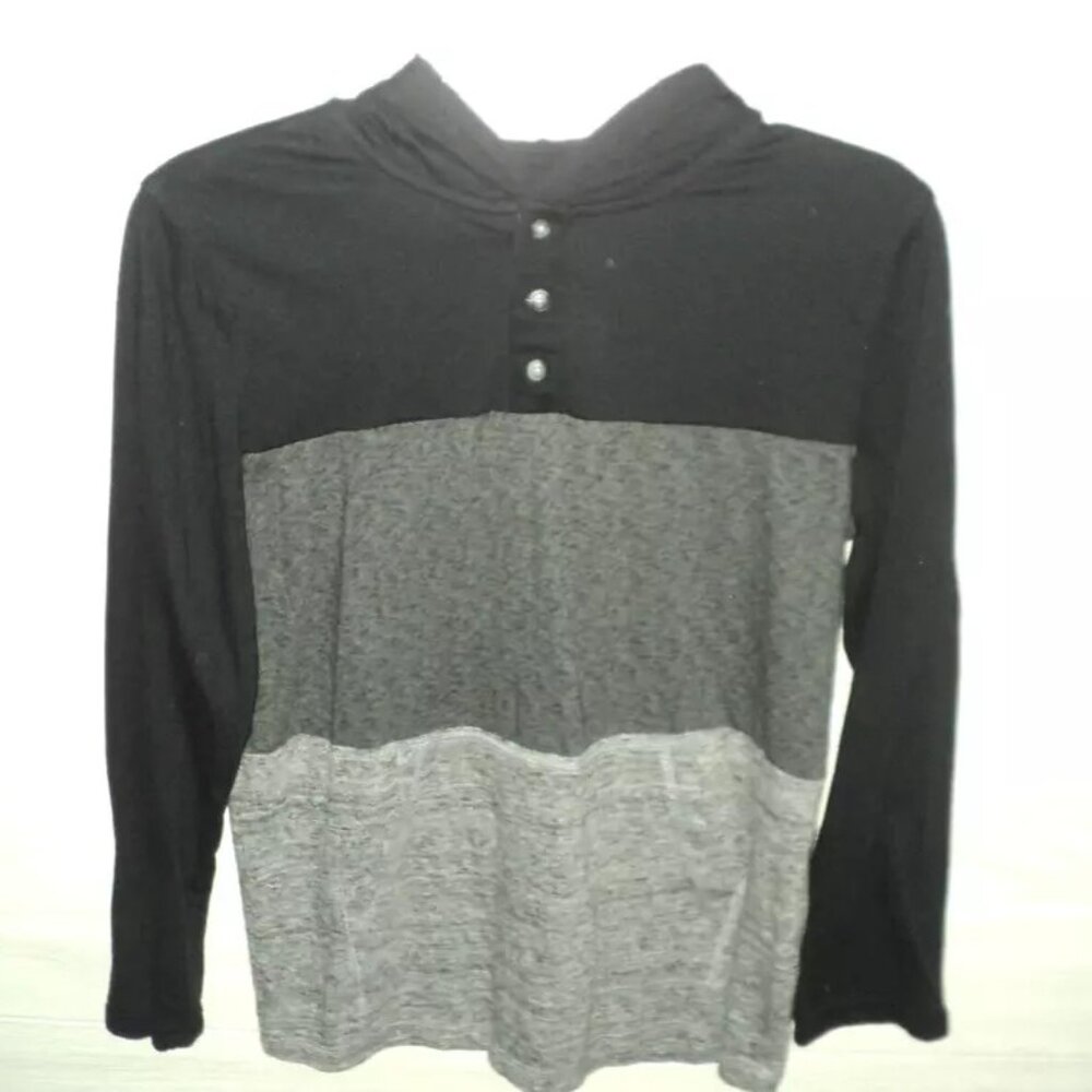 Urban Pipeline Hoodie Boy's Size L Gray & Black Long Sleeves Kangaroo Pockets